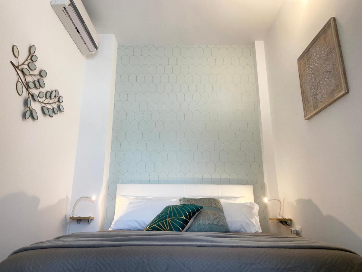 Bari Rooms Carulli Suite Exterior photo