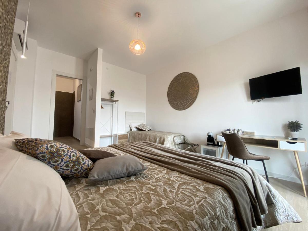 Bari Rooms Carulli Suite Exterior photo