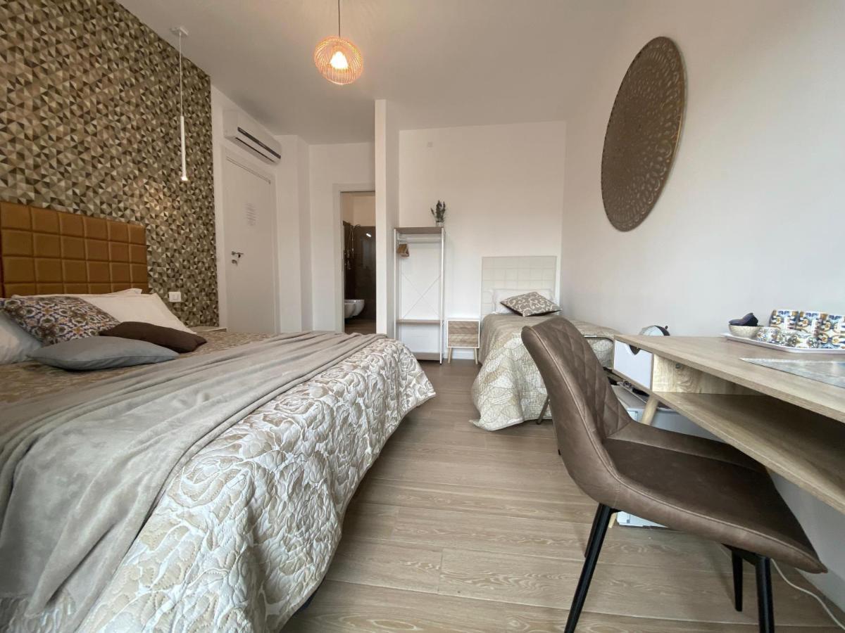 Bari Rooms Carulli Suite Exterior photo